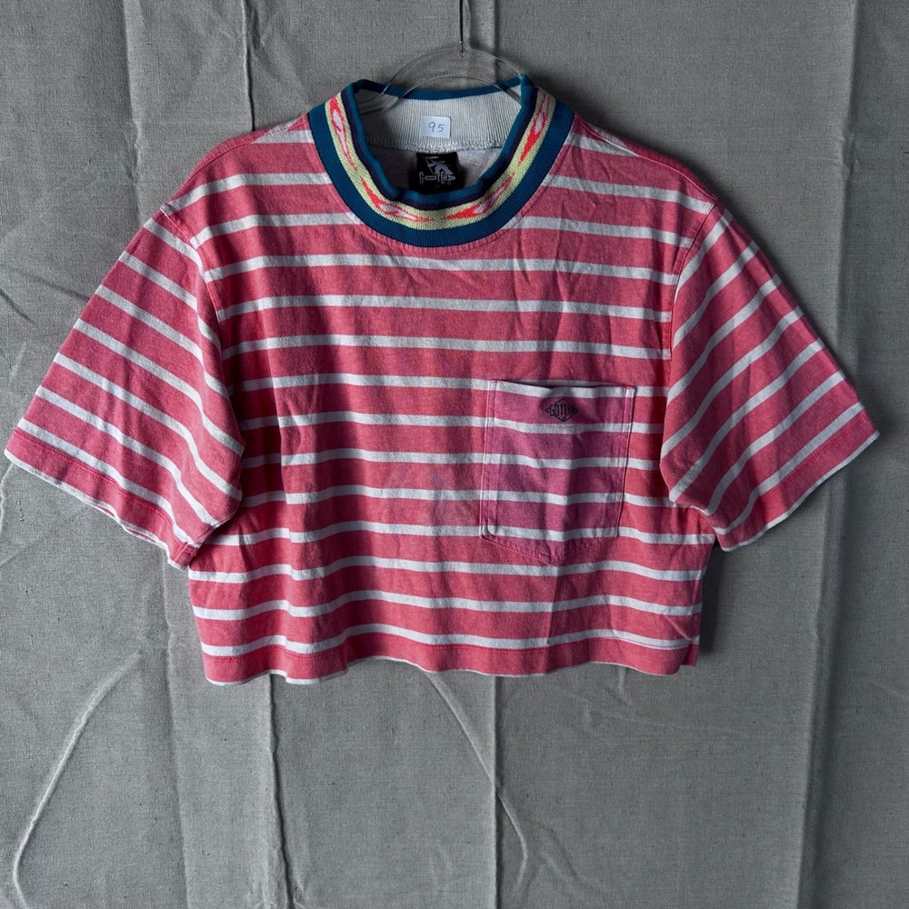Gotcha Icons of Culture Pink Striped Crop Top T-Shirt Womens Medium IT171149UO